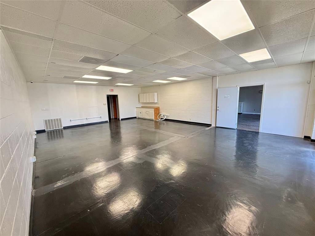 Altus, OK 73521,915 N Main Street