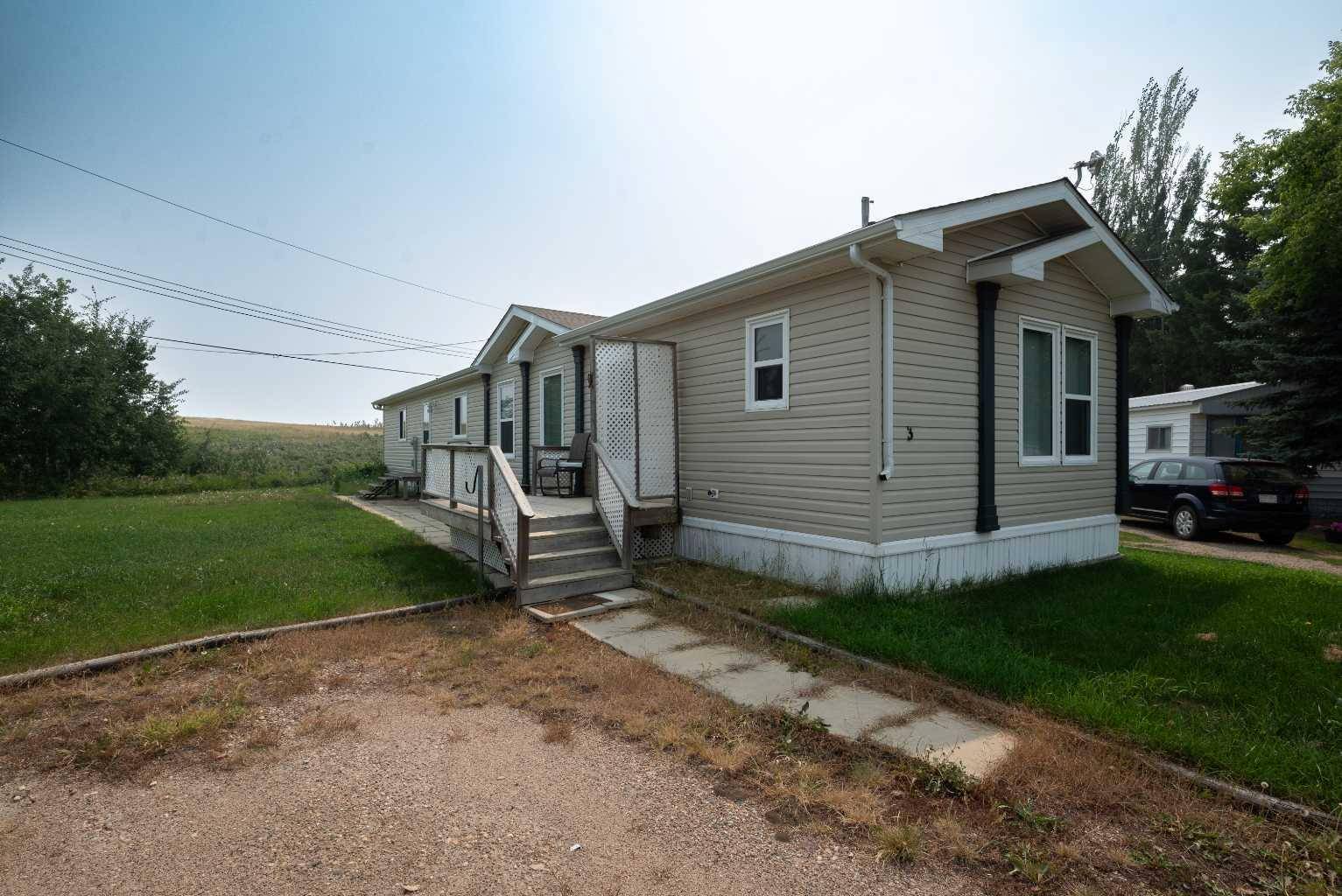 Hughenden, AB T0B 2E0,3 Coutts ST