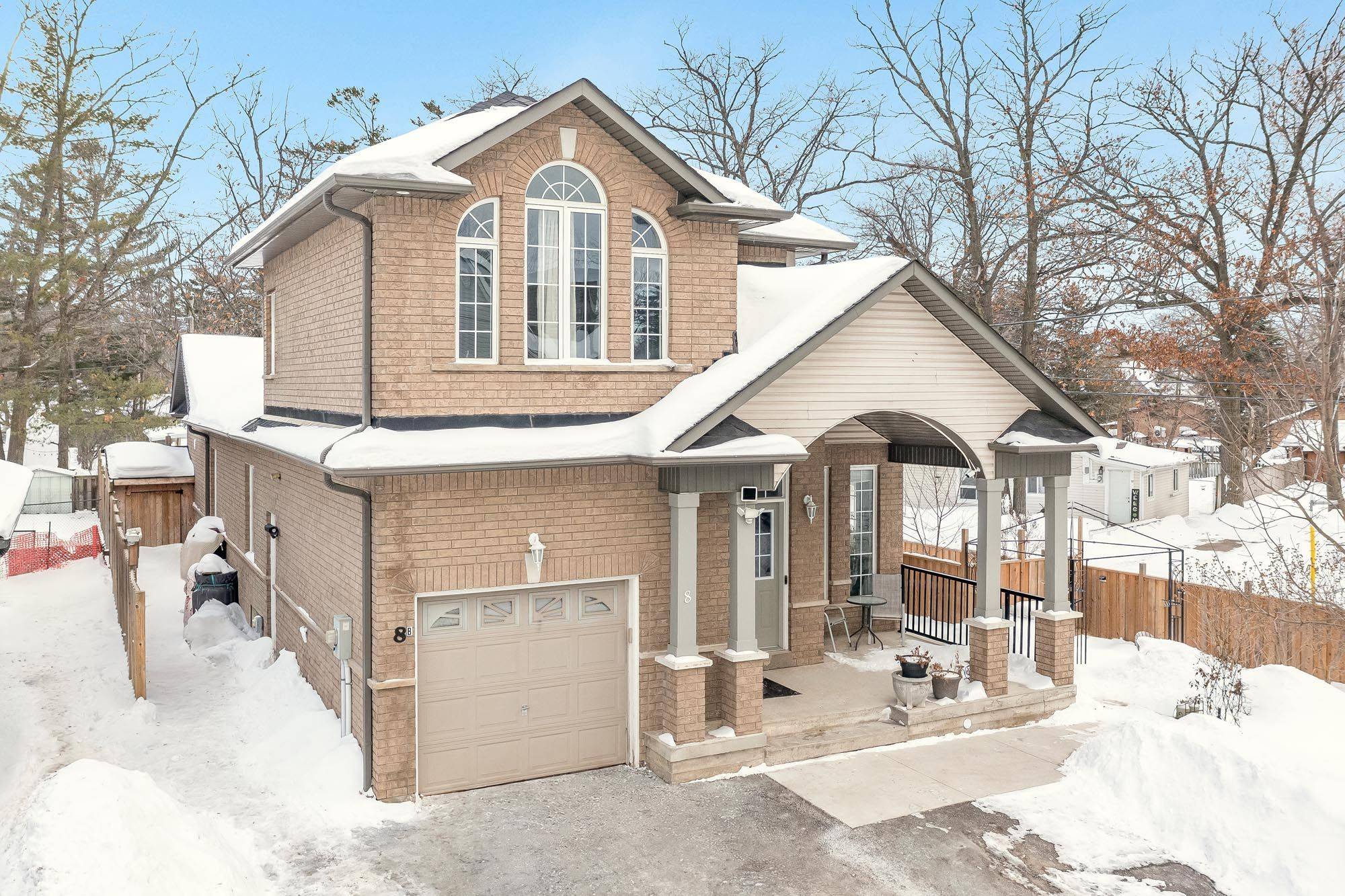 Wasaga Beach, ON L9Z 2L3,8 Elm DR