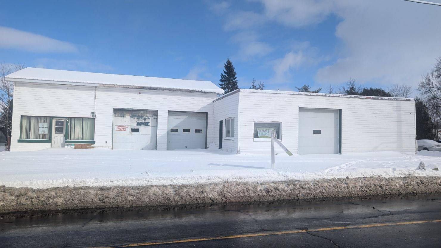 North Glengarry, ON K0C 1A0,89 MAIN ST S