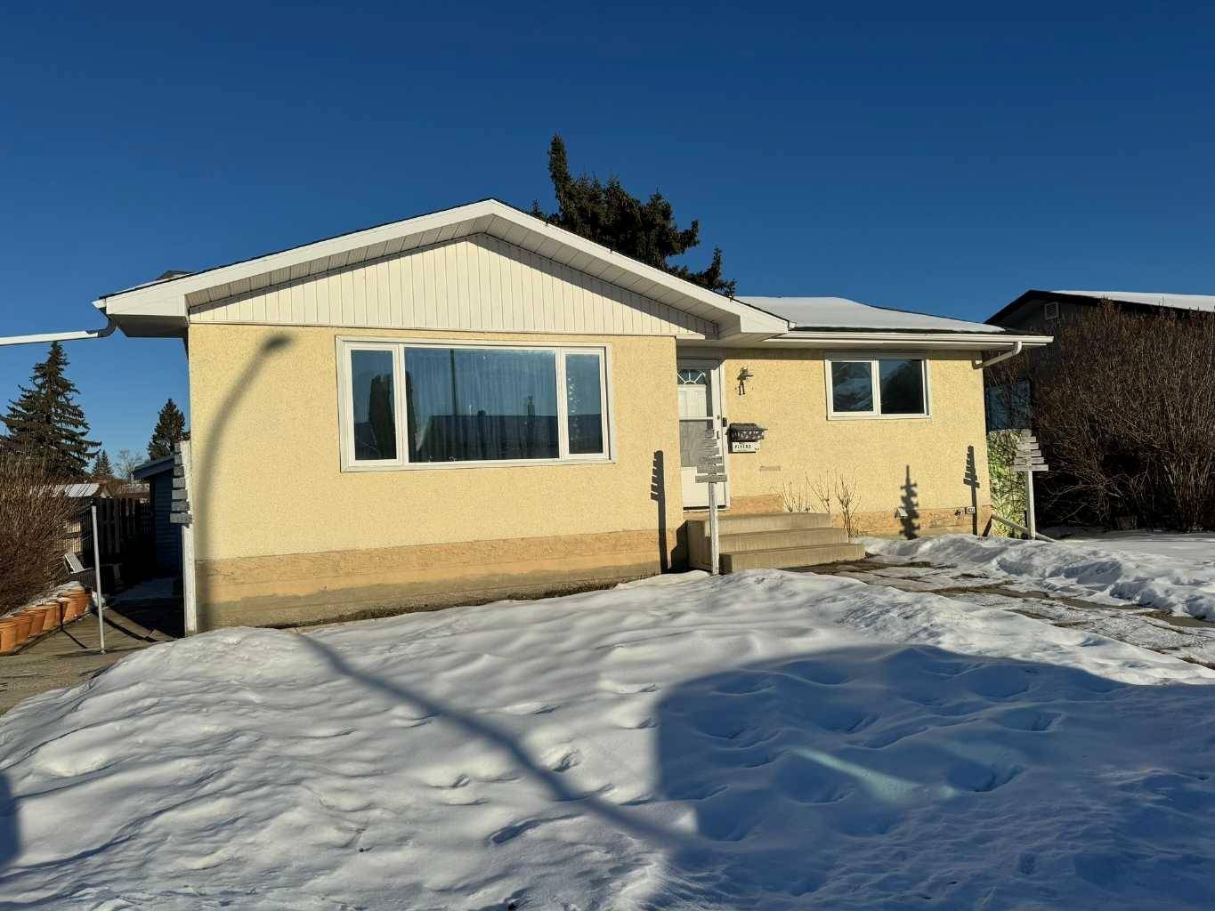 Red Deer, AB T4N 5C3,11 Oxbow ST SW