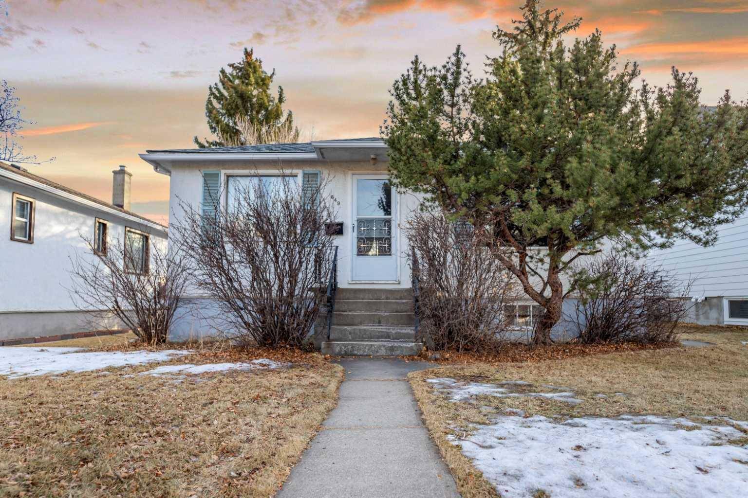 Calgary, AB t2m2m8,649 29 AVE NW