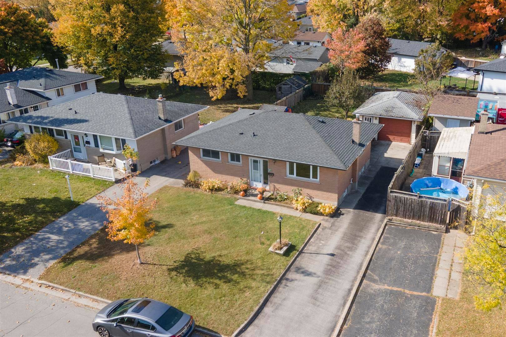 London, ON N5V 2W8,97 Cayuga CRES