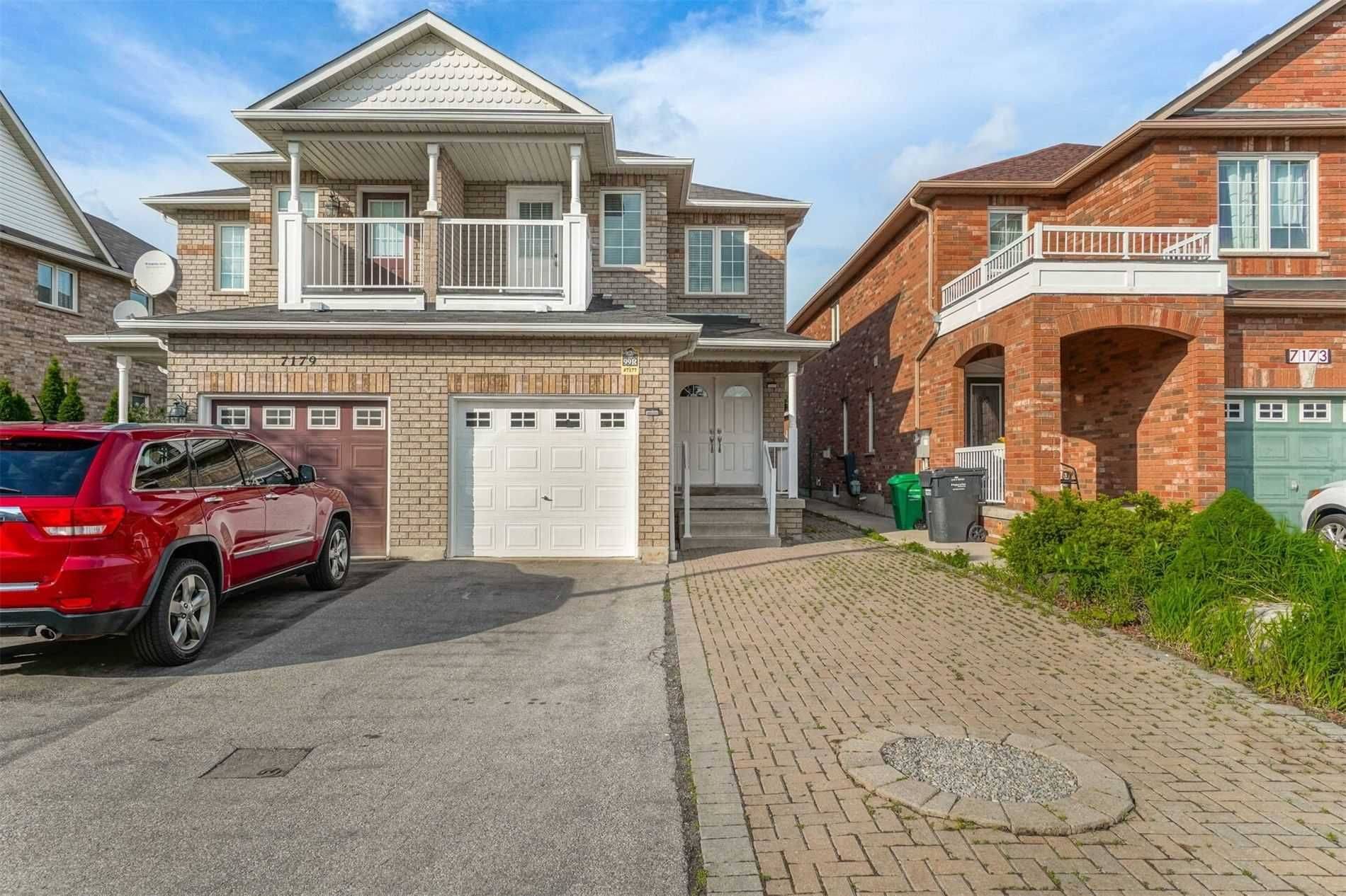 Mississauga, ON L5W 1X2,7177 Village WALK