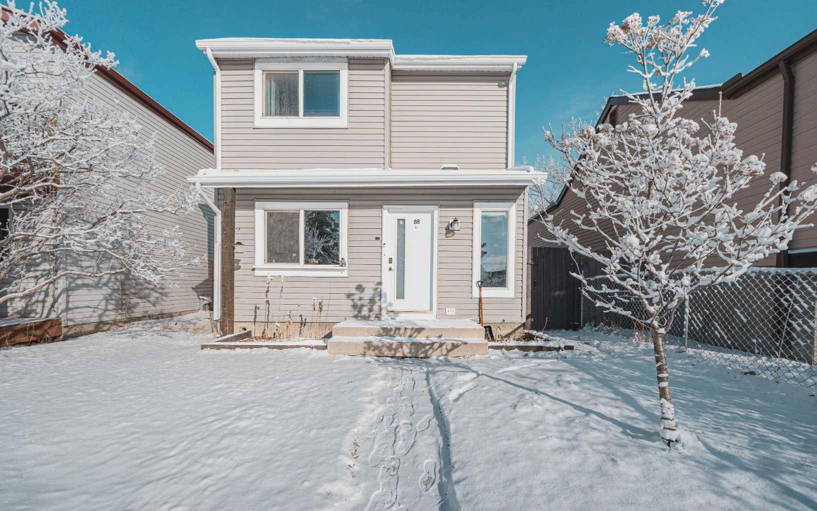 Calgary, AB T2A 6S3,88 Abingdon CRES NE