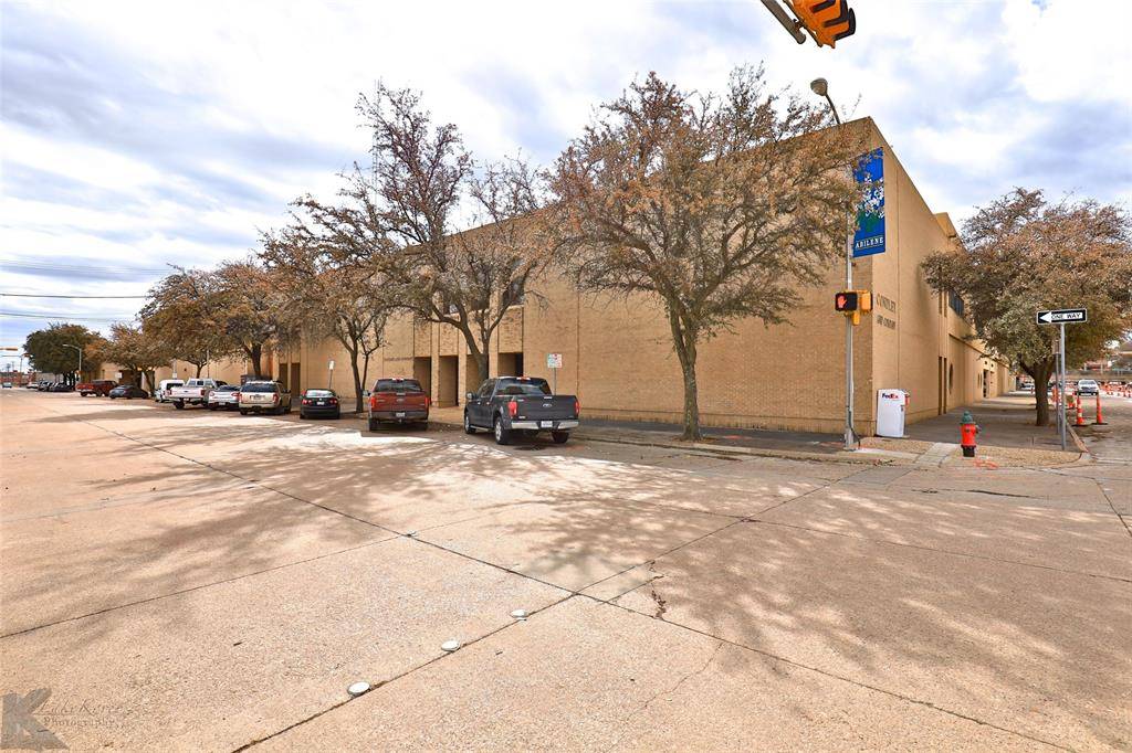 Abilene, TX 79601,289 Pine Street