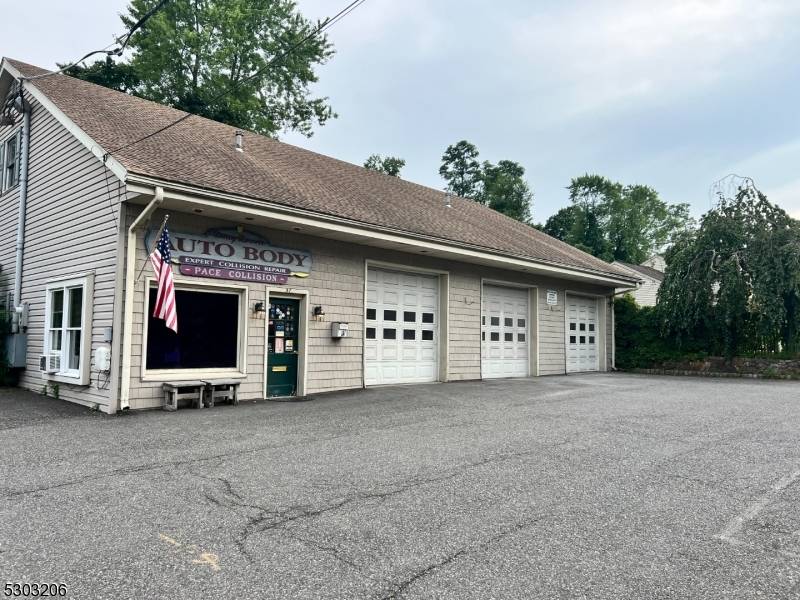 Bernardsville Boro, NJ 07924,57 Morristown Rd