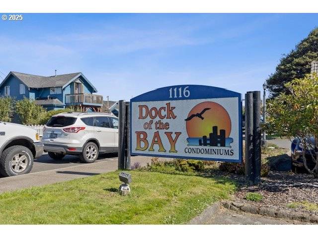 Lincoln City, OR 97367,1116 SW 51ST ST #206