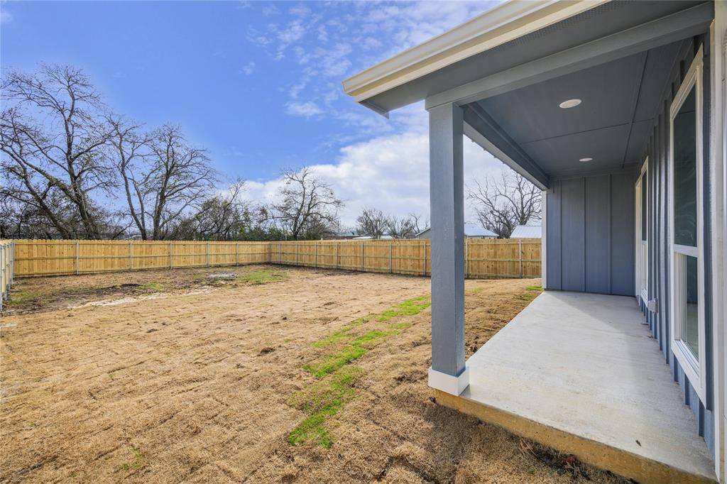 Celeste, TX 75423,109 S Fir Street