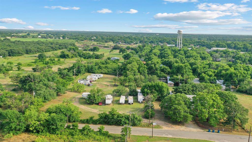 Clyde, TX 79510,819 Gas House