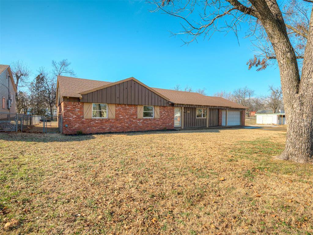 Chickasha, OK 73018,1302 S 16th Street