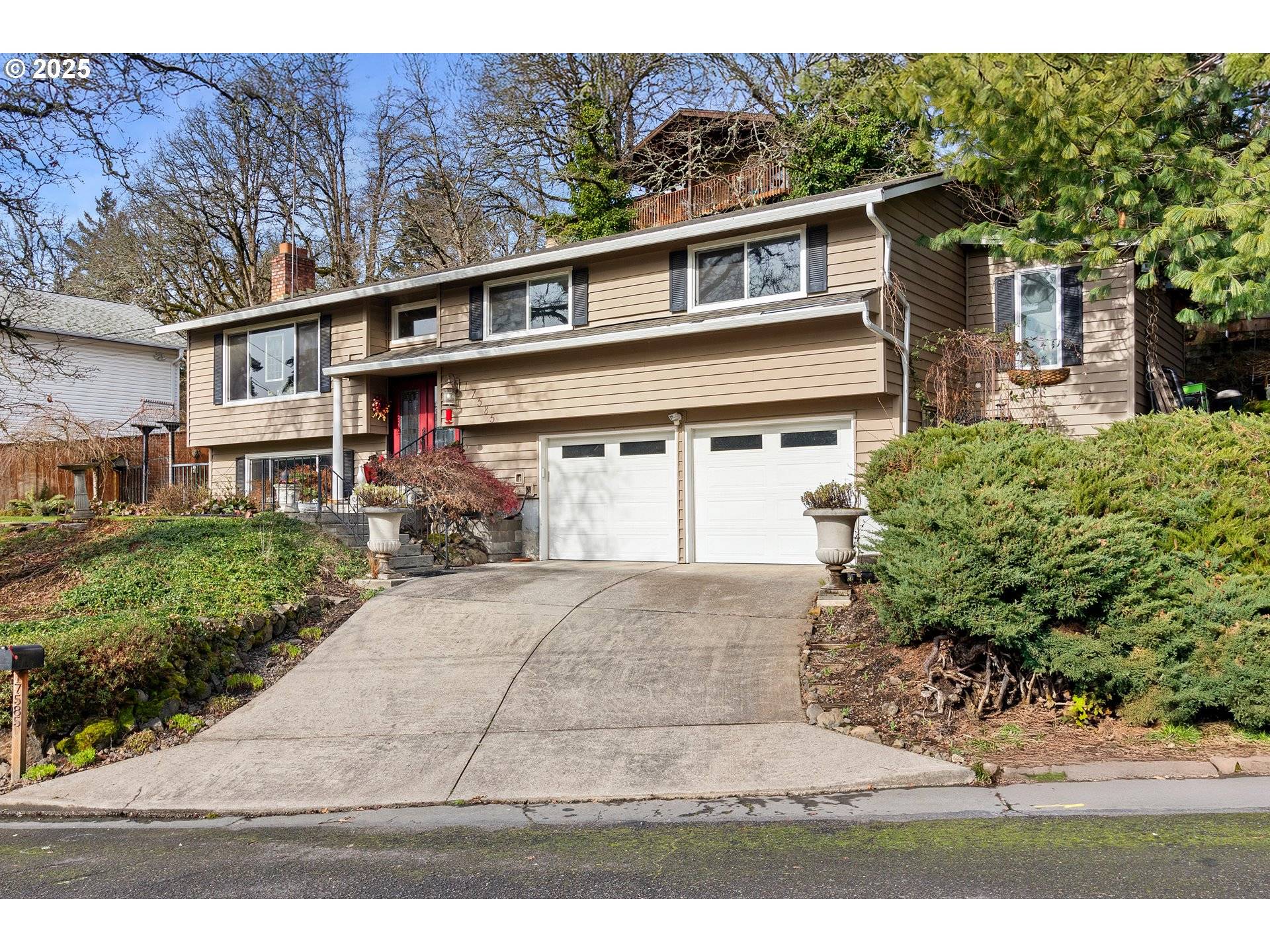 Gladstone, OR 97027,17585 KIRKWOOD ST