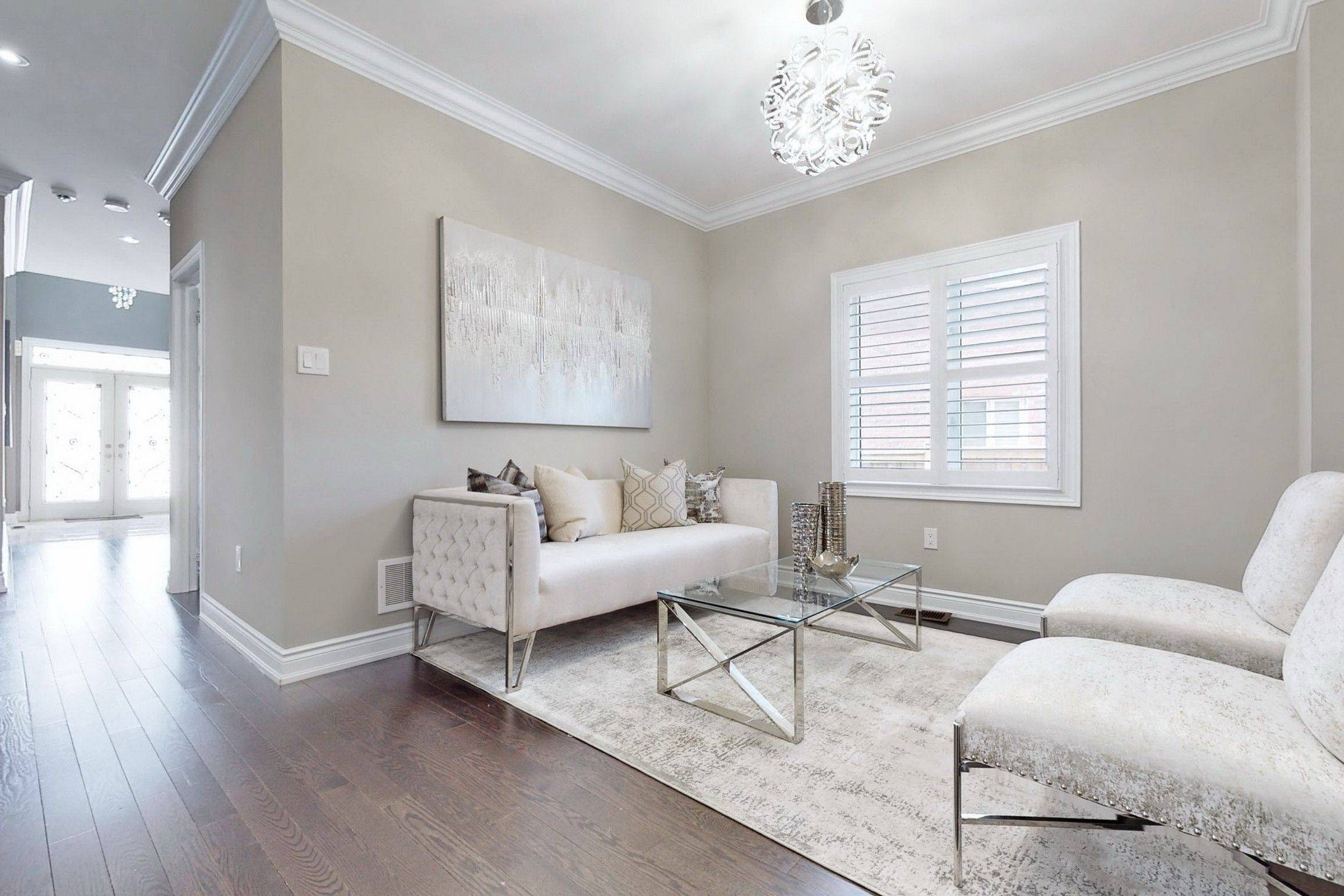 East Gwillimbury, ON L0G 1M0,24 Manor Glen CRES