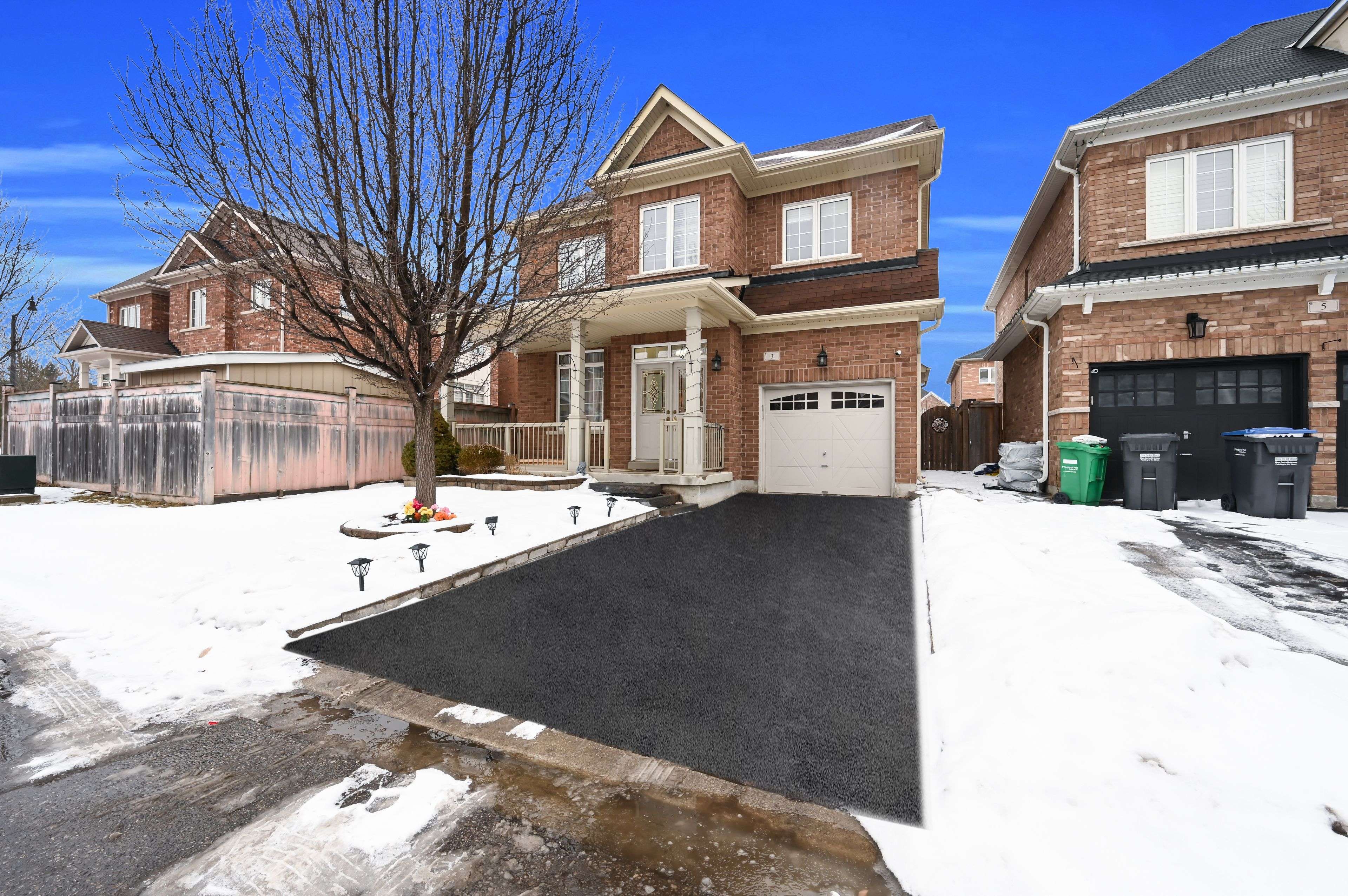 Brampton, ON L6Y 2M7,3 Bellcrest RD