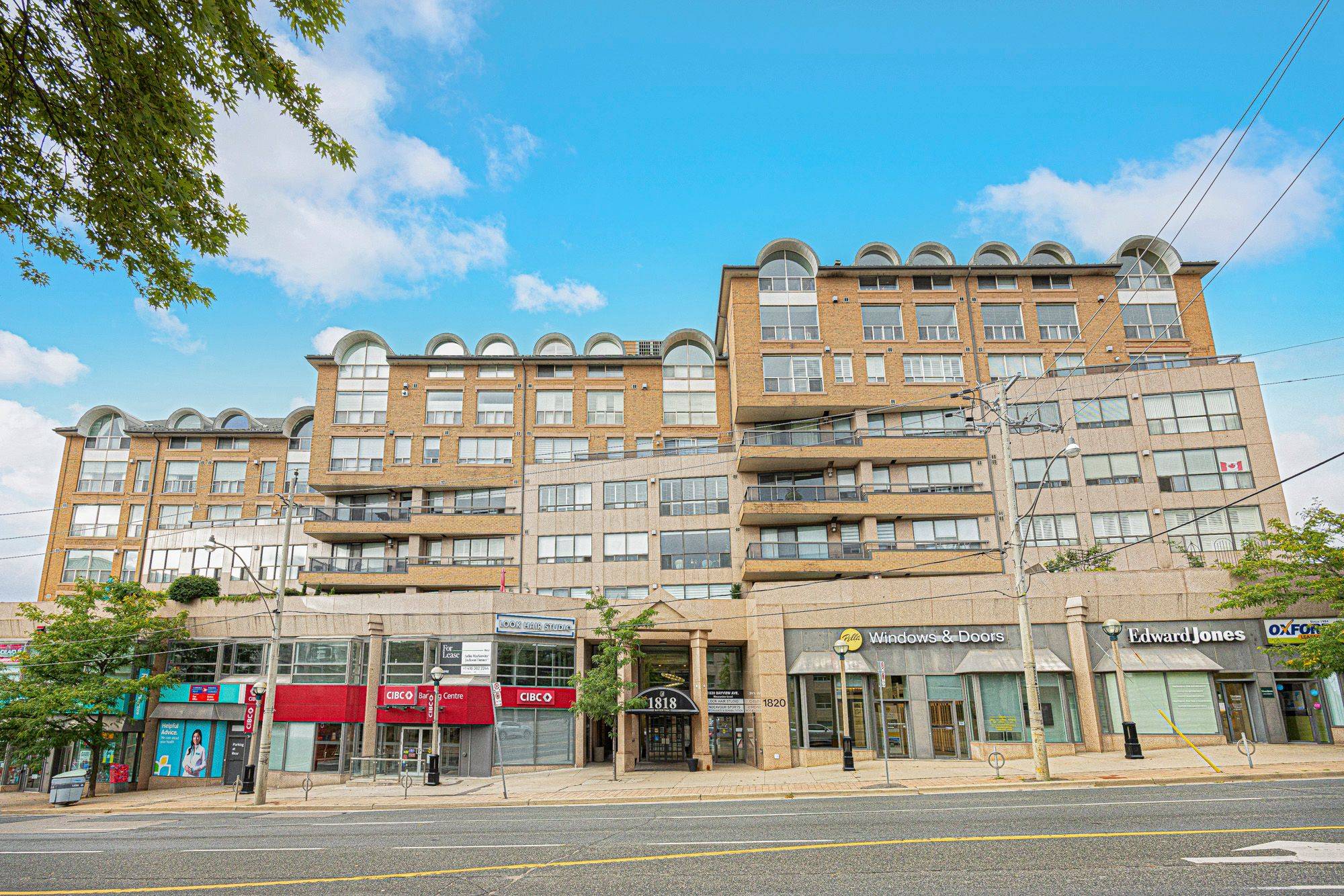 Toronto C10, ON M4G 4G6,1818 Bayview AVE #607