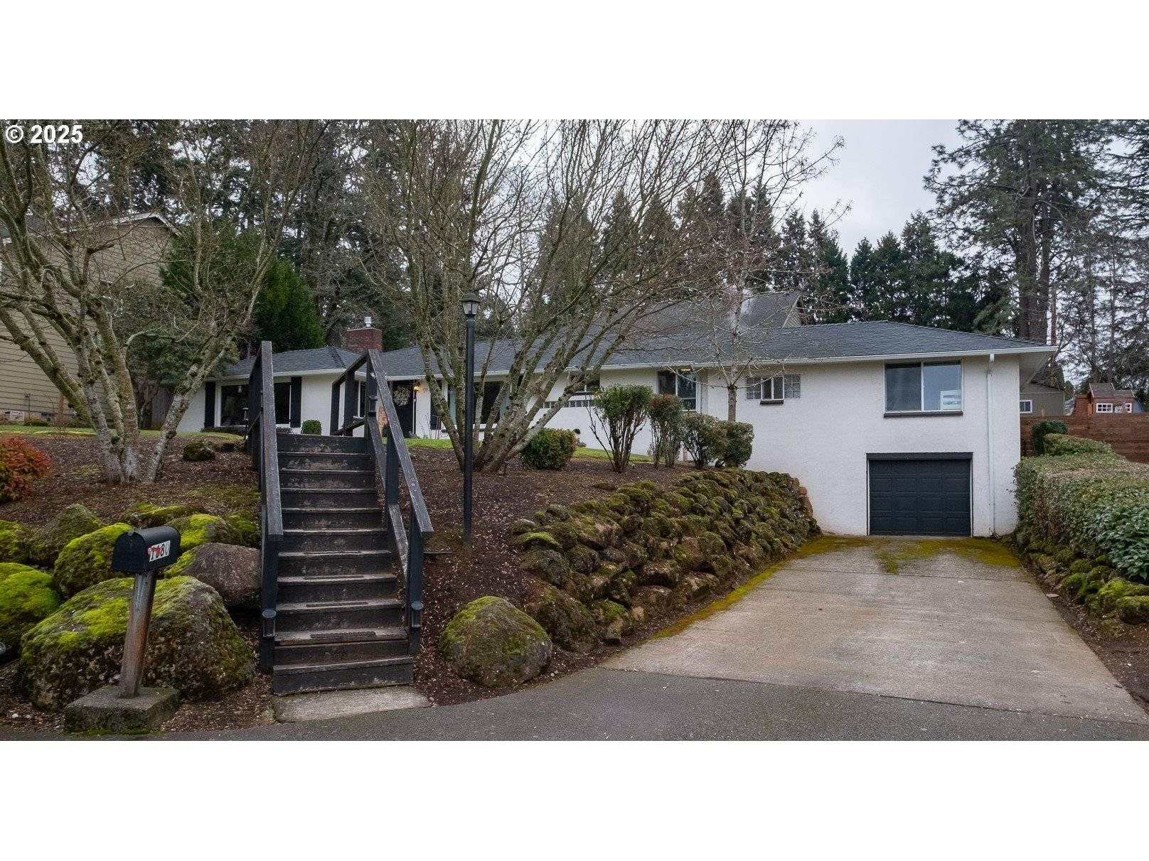 Salem, OR 97302,1180 DORIS AVE SE