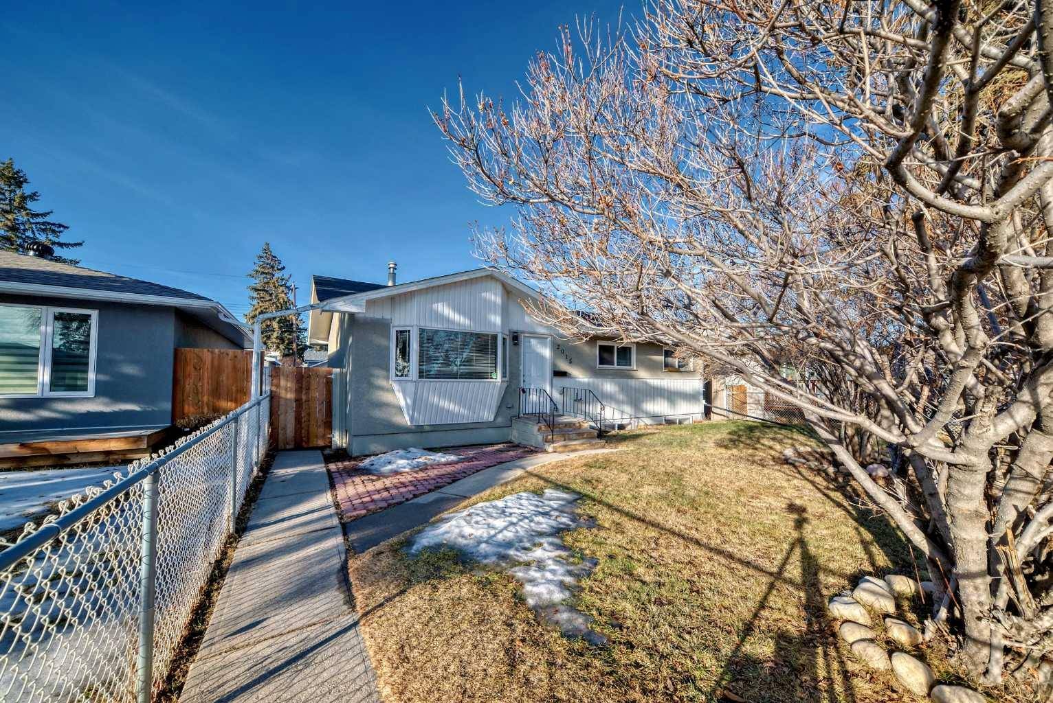 Calgary, AB T2B 1J8,2015 45 ST SE