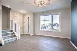 Airdrie, AB T4B 4Z9,129 Cobblestone Gate SW