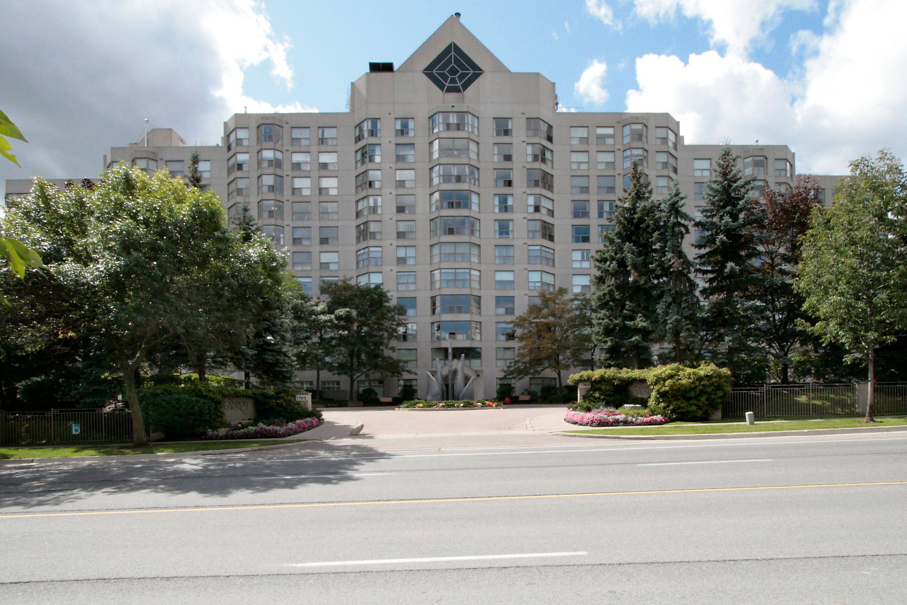 Mississauga, ON L5L 4M2,1700 The Collegeway N/A #402