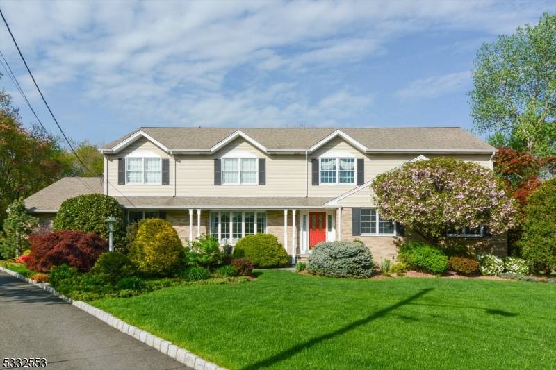 Glen Rock Boro, NJ 07452,275 Dunham Pl