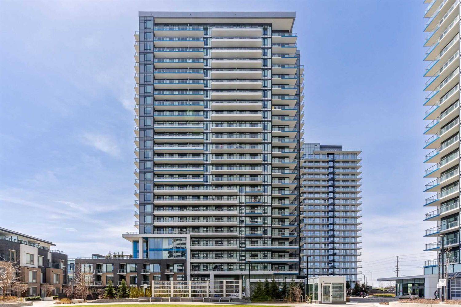 Mississauga, ON L5M 0Y3,2560 Eglinton AVE W #1608