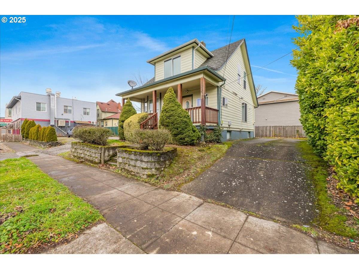 Portland, OR 97213,8031 NE GLISAN ST