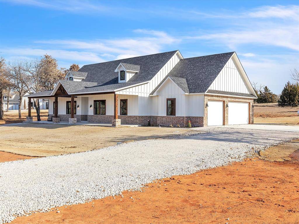 Blanchard, OK 73010,1083 County Street 2976