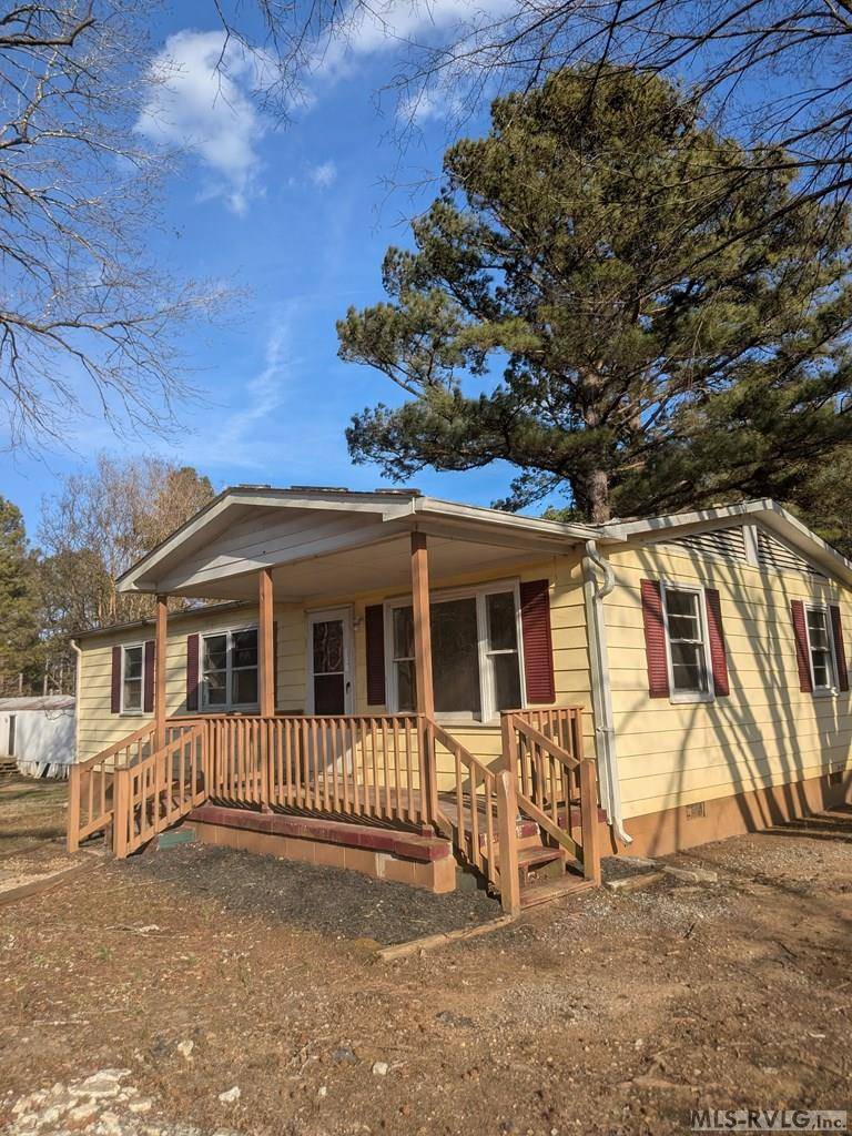 Brodnax, VA 23920,1464 Oak Rd