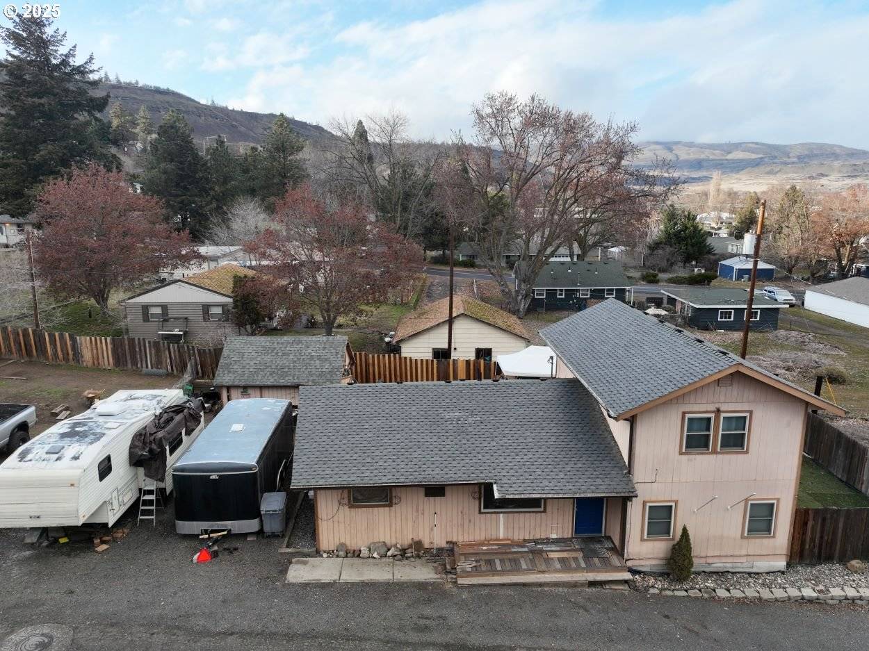 The Dalles, OR 97058,1209 FROST CT