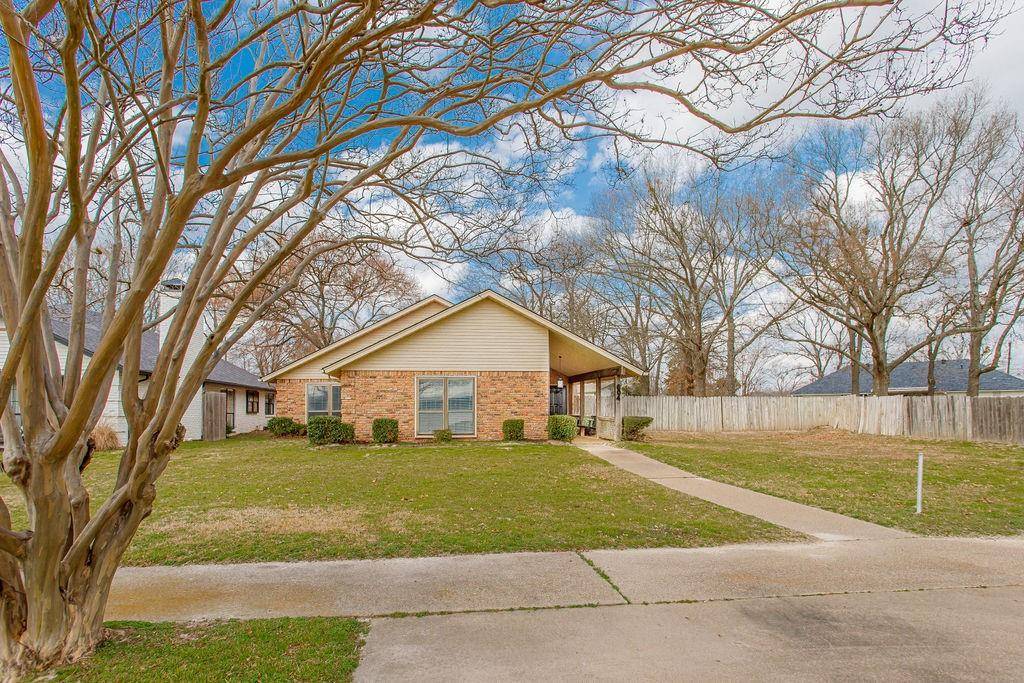 Lindale, TX 75771,604 Pierce Street