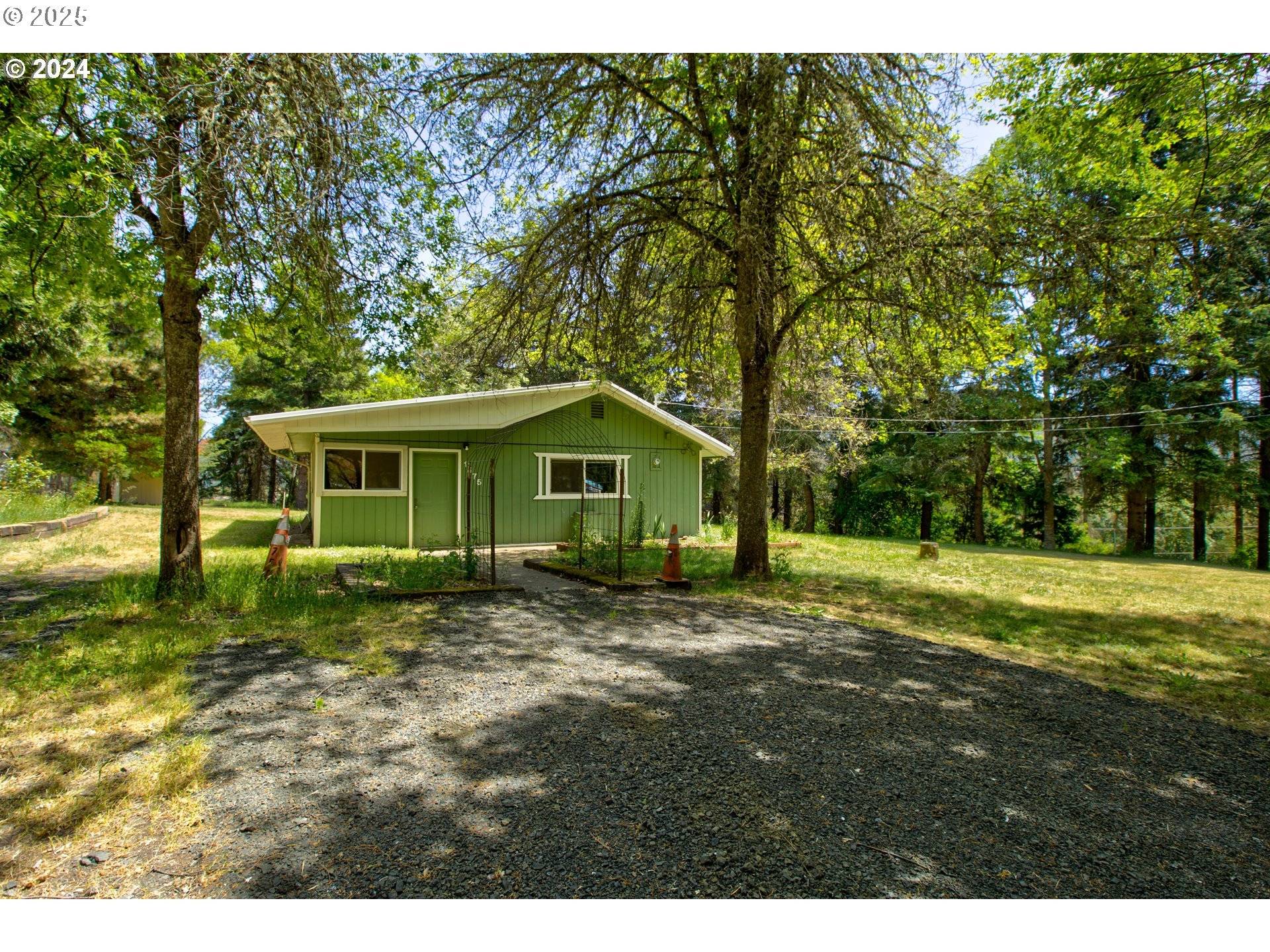 Myrtle Creek, OR 97457,1575 WEAVER RD