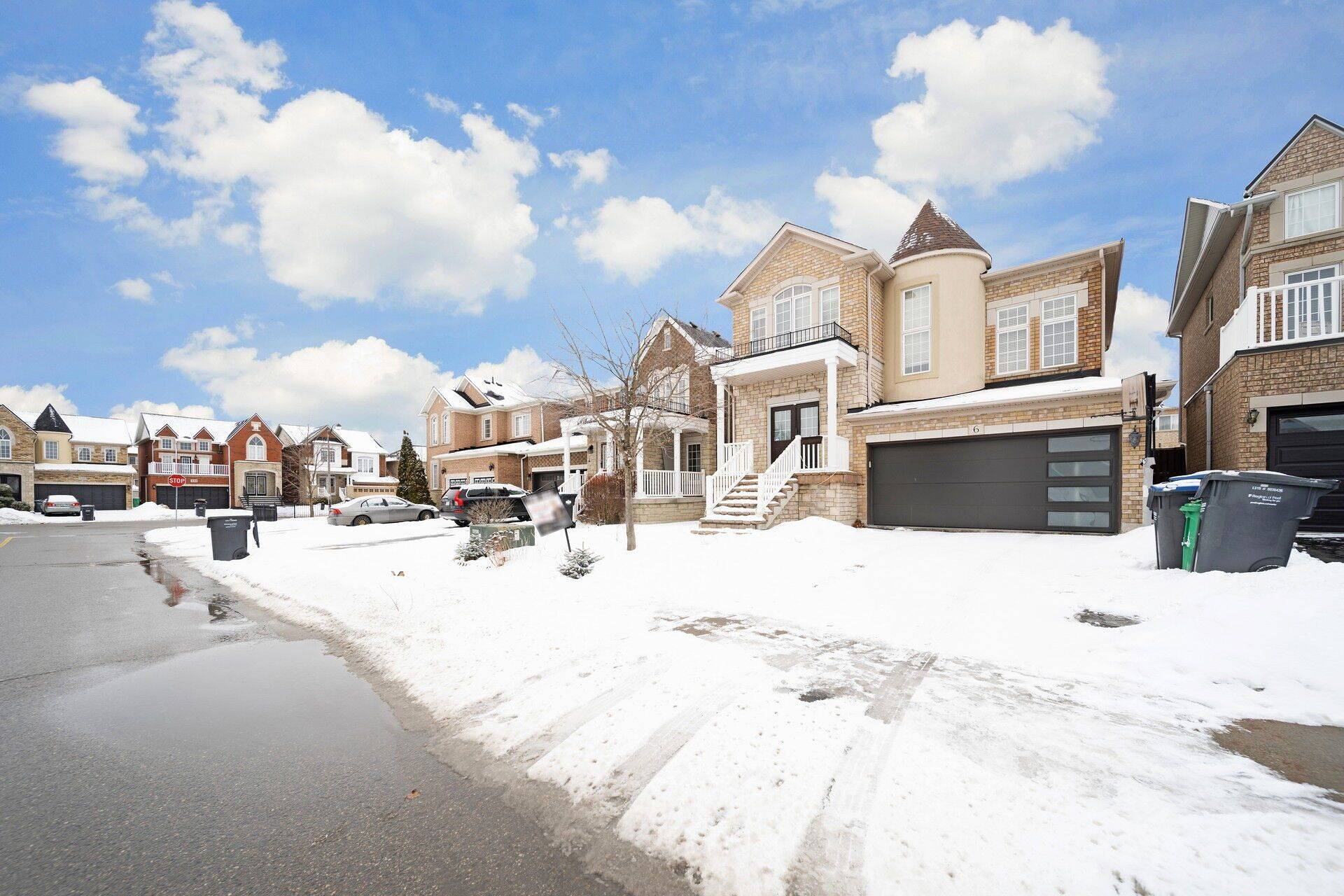 Brampton, ON L7A 2R2,6 Amboise CRES