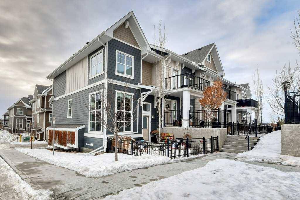 Calgary, AB T3M 2V5,913 Cranbrook WALK SE