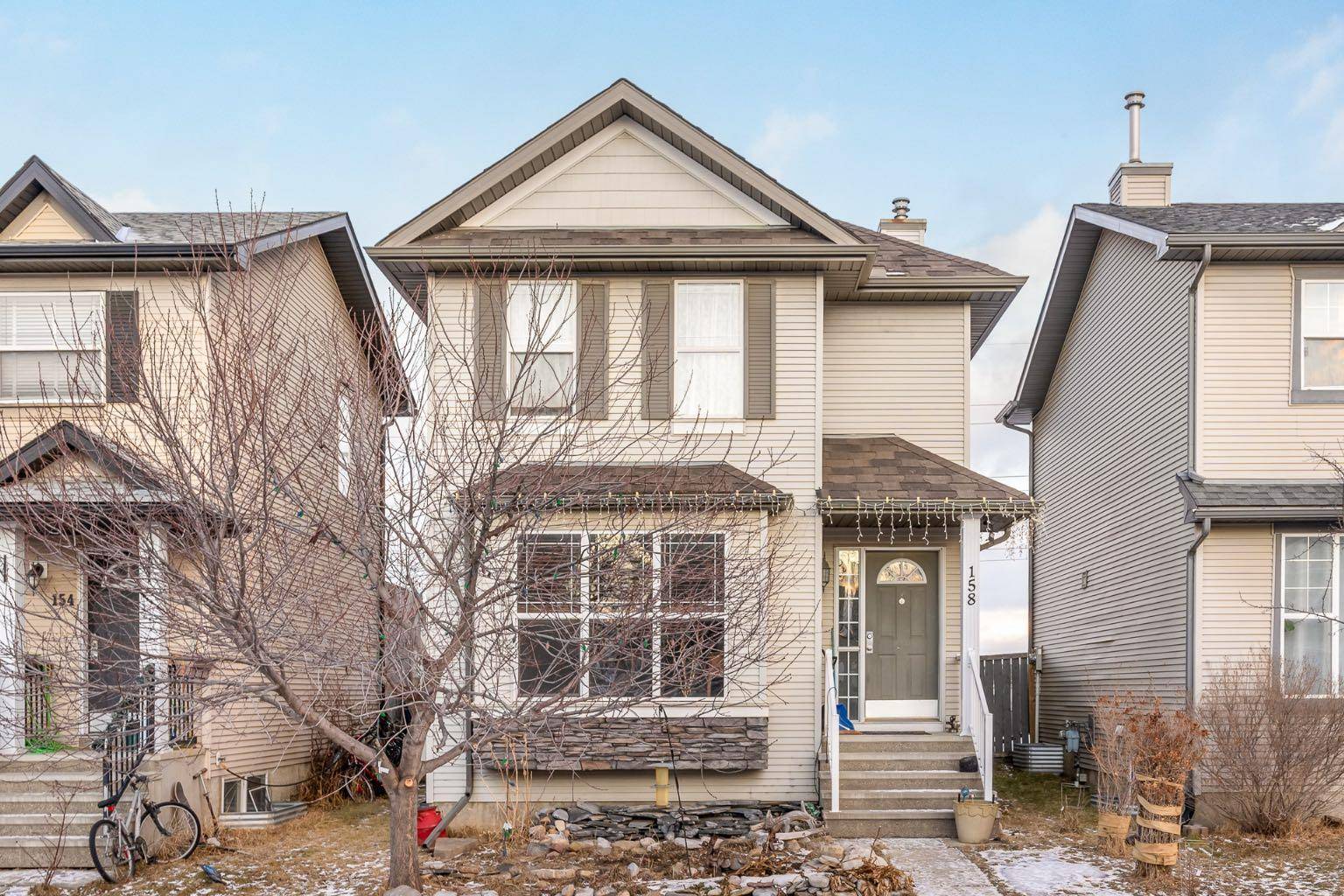 Calgary, AB T3M 1E5,158 Cramond CIR SE