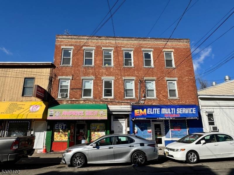 Paterson City, NJ 07524,597 River St