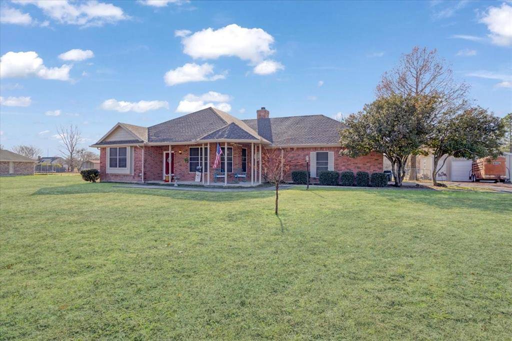 Van Alstyne, TX 75495,318 Meadowview Circle