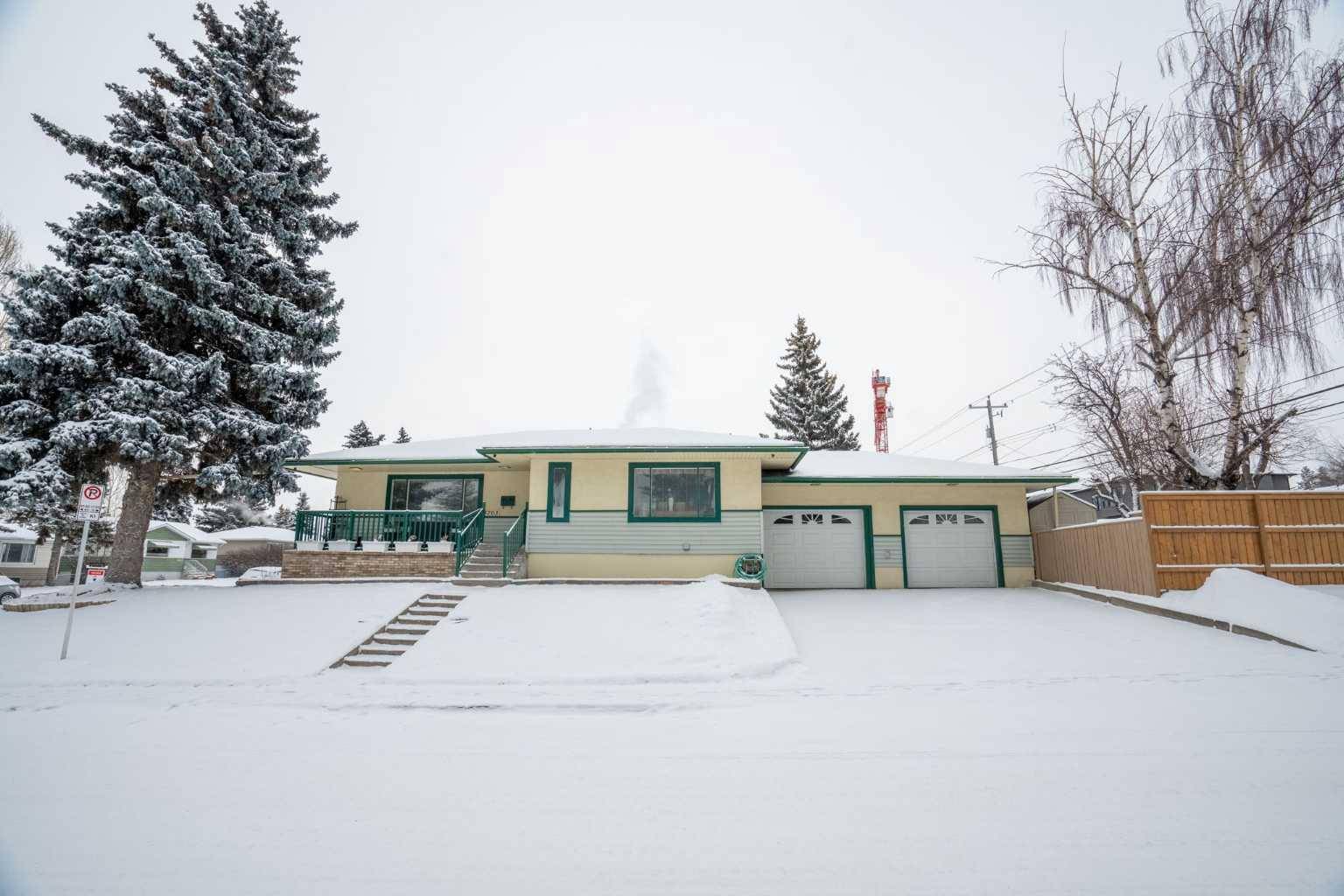 Calgary, AB T3E0G2,3703 19 AVE SW