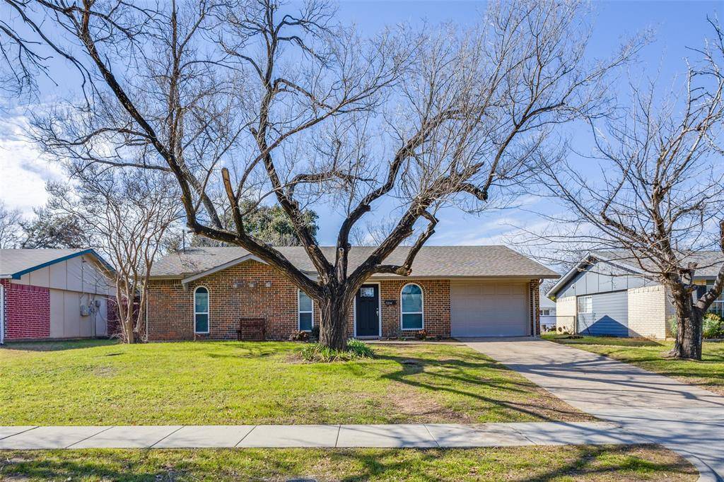 Lewisville, TX 75067,118 Eastwood Place