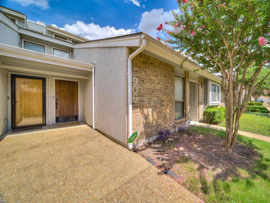 Dallas, TX 75252,17490 Meandering Way #906