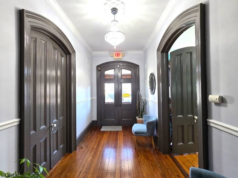 Raritan Boro, NJ 08869,30 W Somerset St