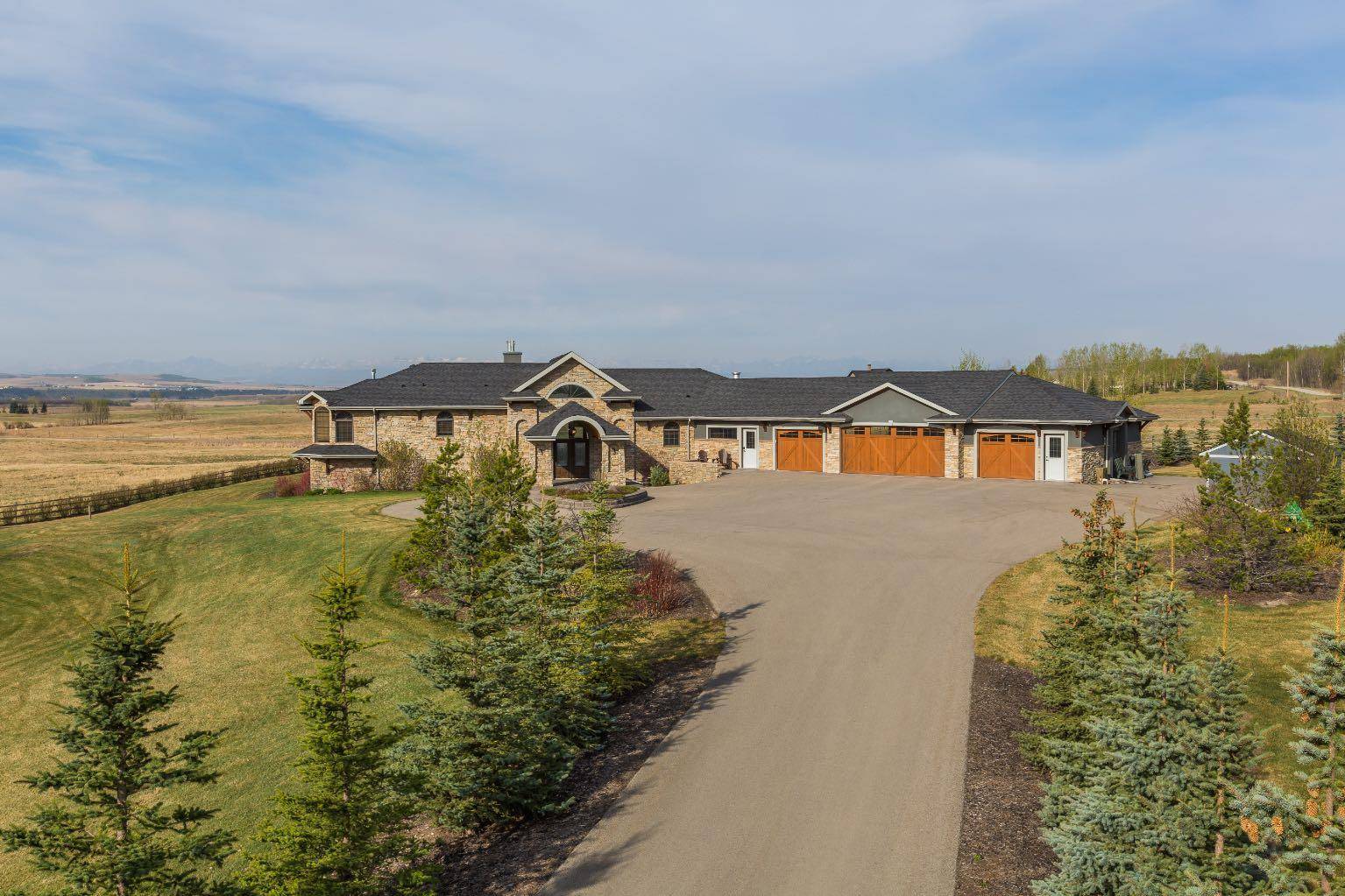 Rural Foothills County, AB T1S 7B3,338009 2 ST E