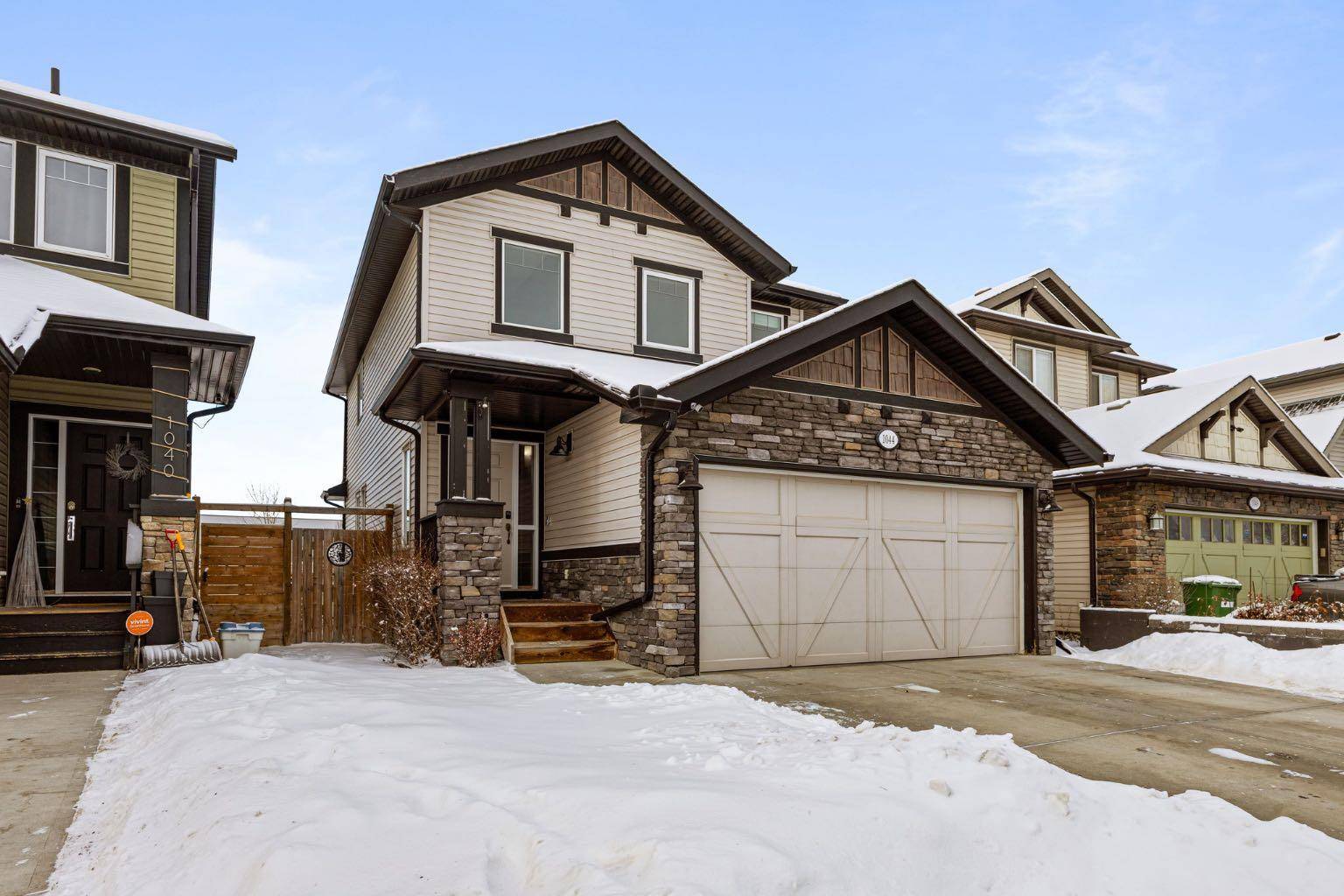 Airdrie, AB T4A 0L3,1044 Kingston CRES SE