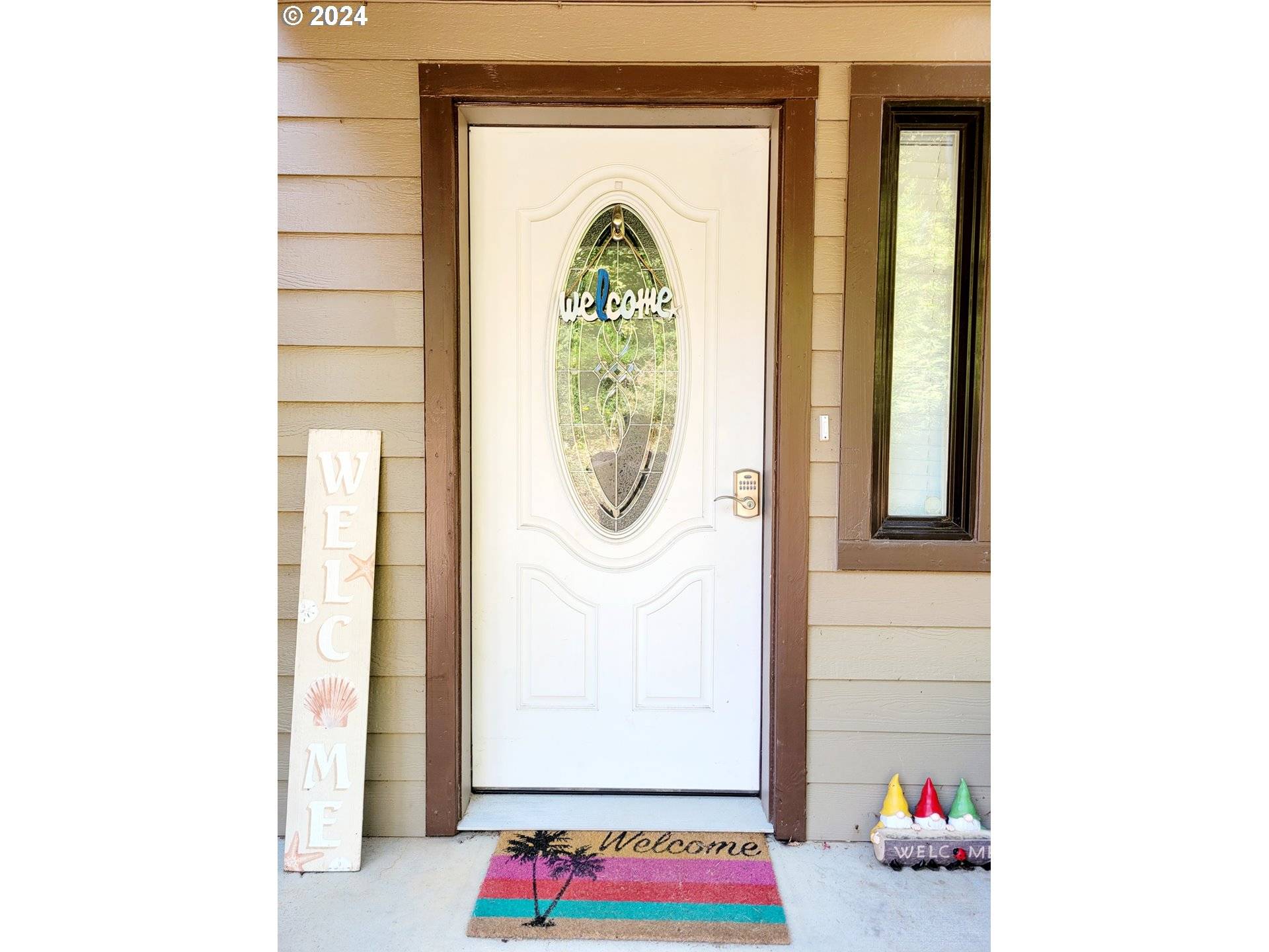 Brookings, OR 97415,1538 SEACREST LN