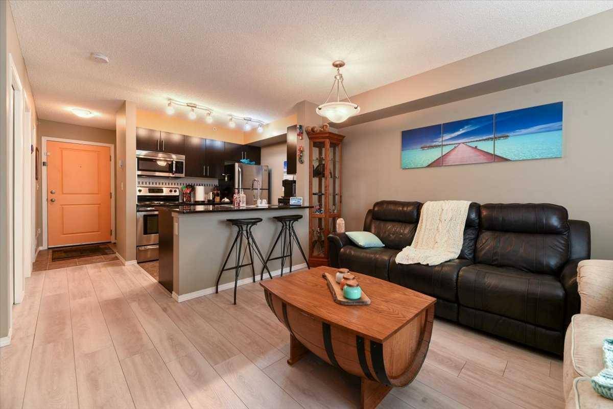 Calgary, AB T2X2B9,81 Legacy BLVD SE #1415