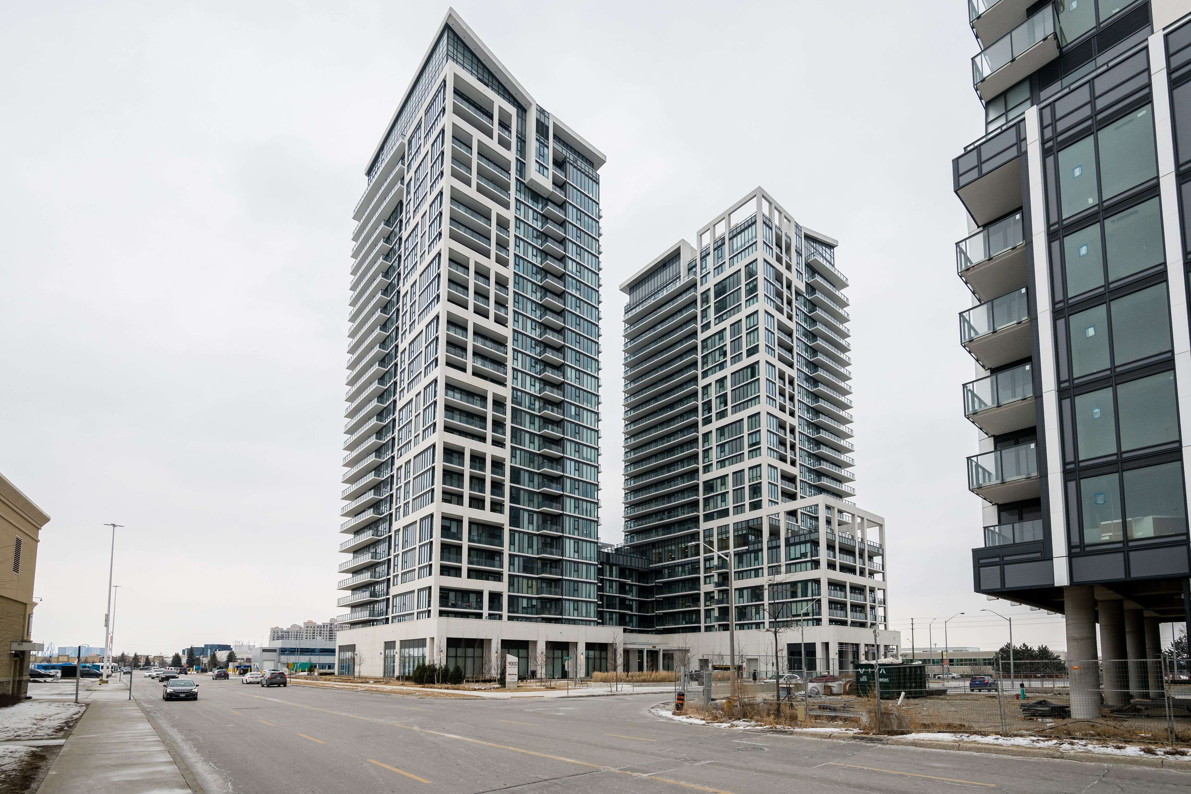 Vaughan, ON L4K 0M6,9000 Jane ST #2204