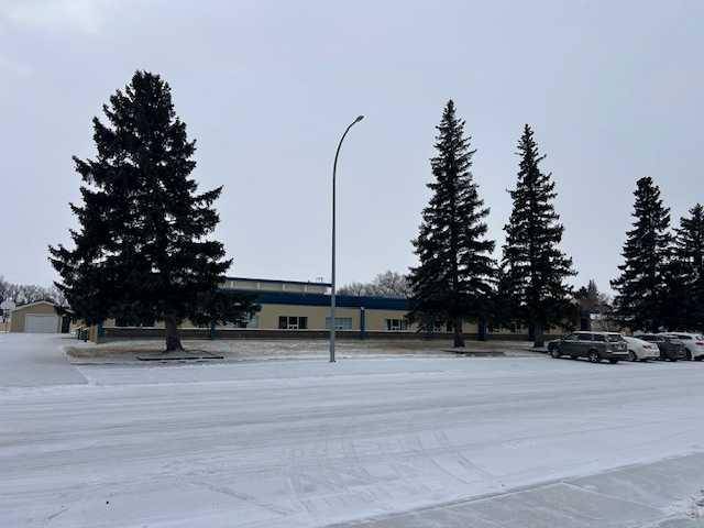 Taber, AB T1G 1B6,5321 42 AVE