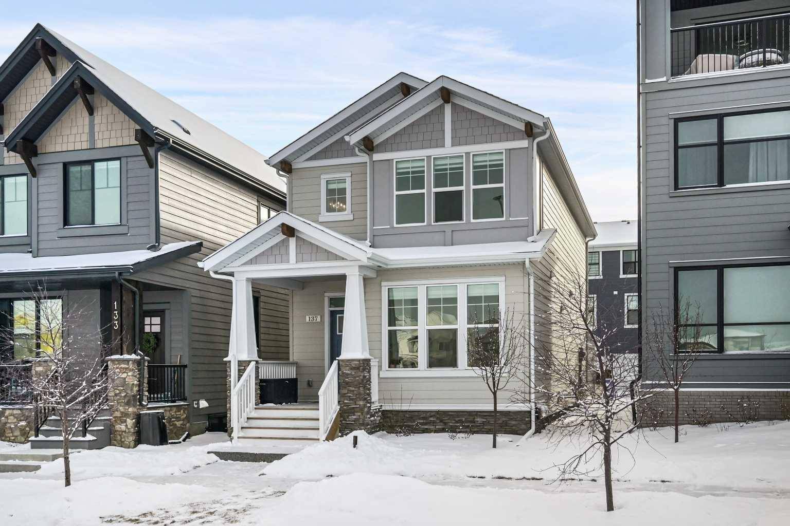 Calgary, AB T2Y 0S1,137 Treeline AVE SW