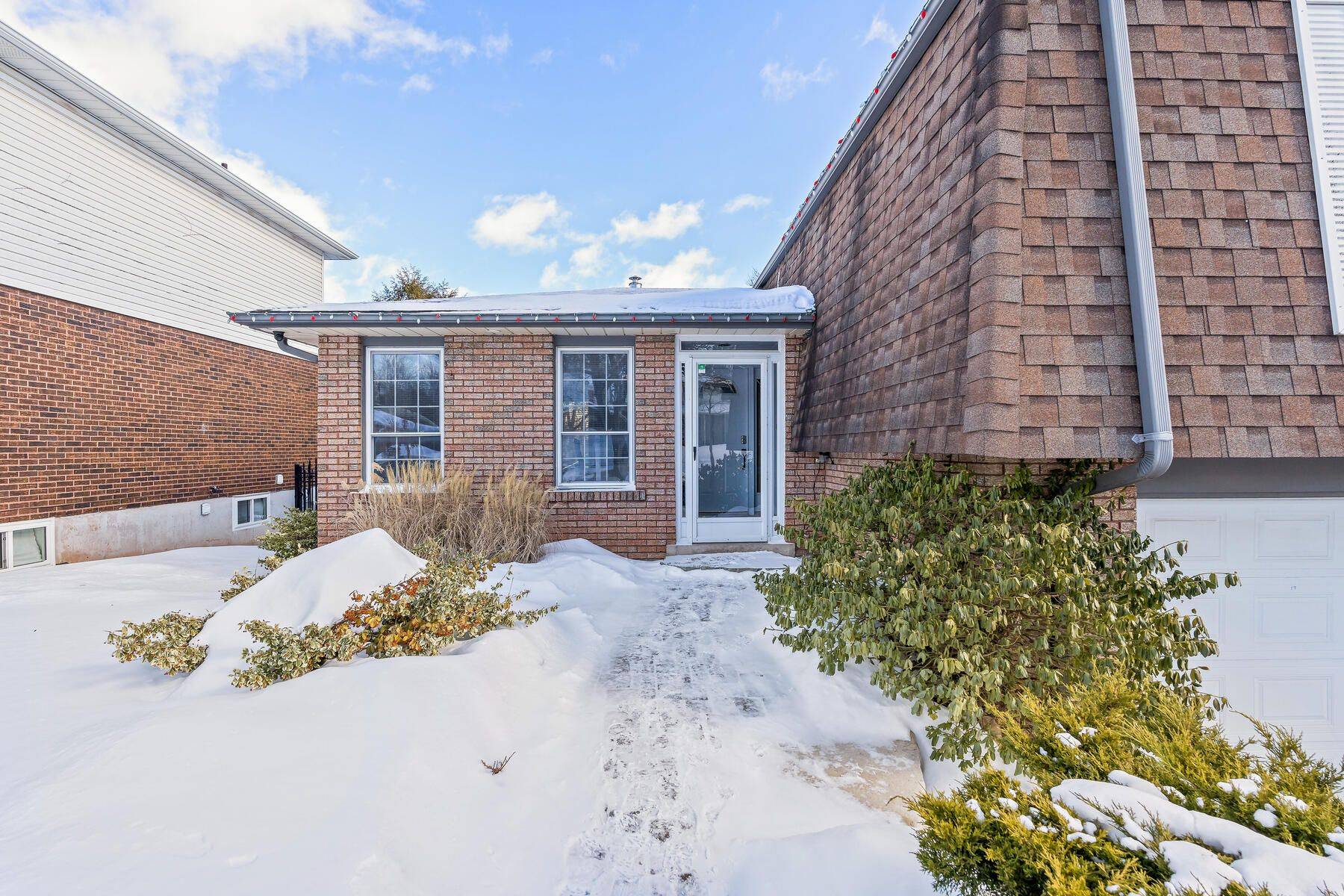 Halton Hills, ON L7G 4V8,63 Mary ST