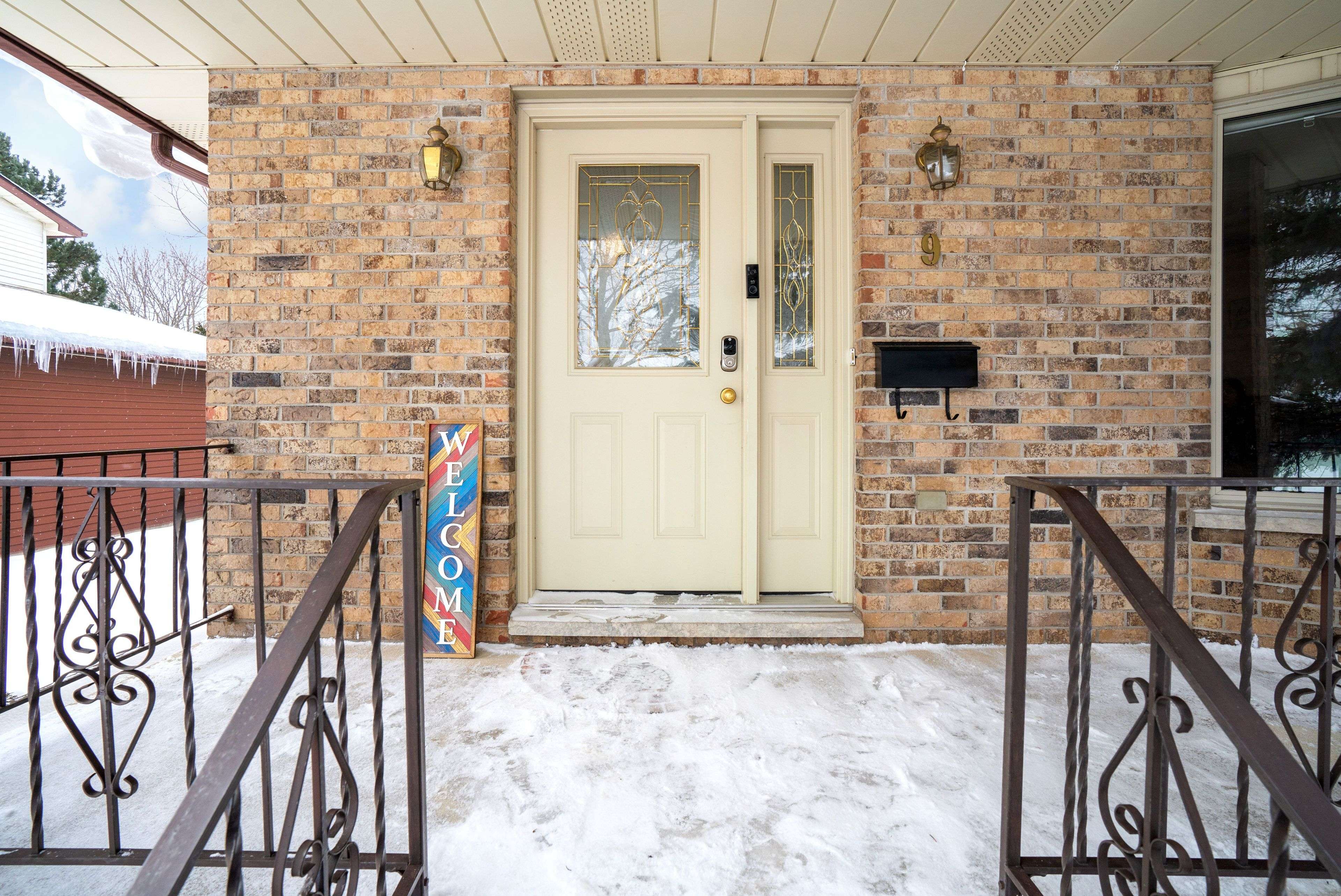 Stratford, ON N4Z 1C5,9 Demille ST