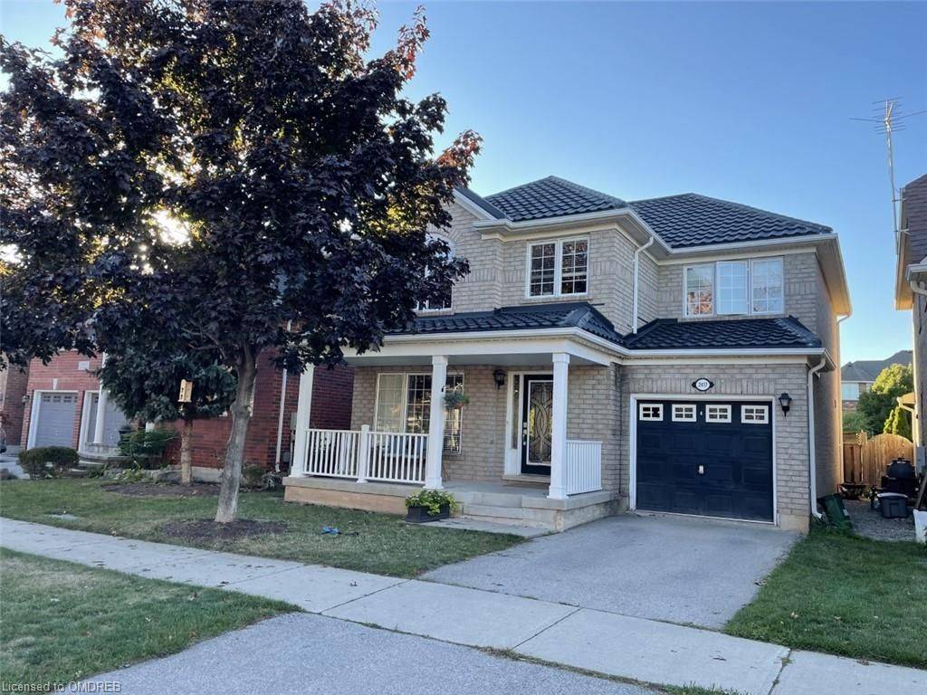 Oakville, ON L6M 4X5,2417 Edgerose LN